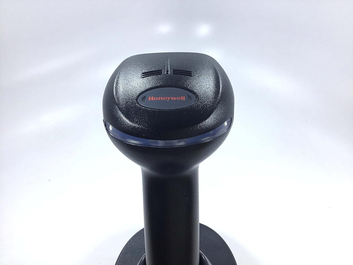 Honeywell, Xenon 1902G-HD Scanner Kit |Wireless Area-Imaging, High Density 1D/2D/PDF, Cradle, Power Supply, RS232 Cable, USB Cord