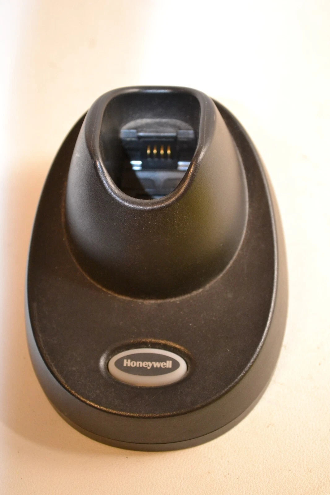 HONEYWELL, PRESENTATION COMMUNICATION & CHARGING BASE, CCB12, BLUETOOTH, HC WHITE, FOR 1952-BF, NORTH AMERICA/MEXICO